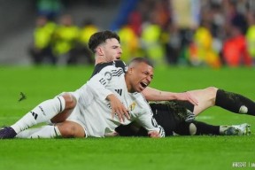 华体会官网-AC米兰轻取巴黎圣日耳曼，姆巴佩乌龙送礼西甲