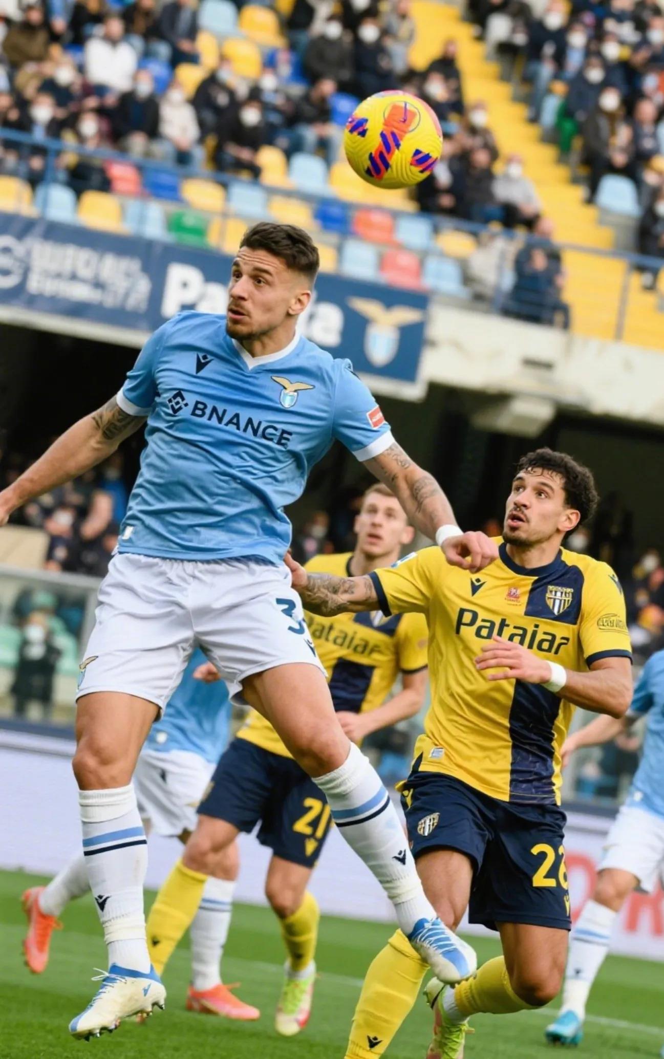 华体会体育-包含那不勒斯险胜尤文，萨拉赫补时绝平意甲的词条  第1张